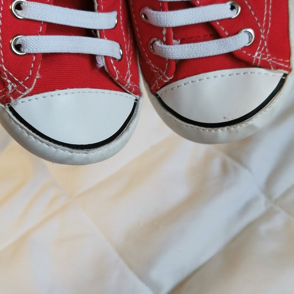 Airwalk Red shoes (4W- baby) - Picture 3 of 16